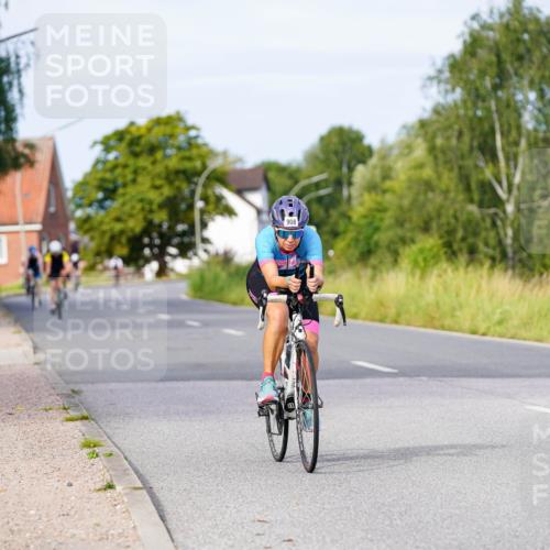 31.08.2025 - Elbe Triathlon Hamburg Michael Burmester http://msf.ph/oto/8674816 31.08.2025 10:16:43 Radfahren 666, 908 meine-sportfotos.de