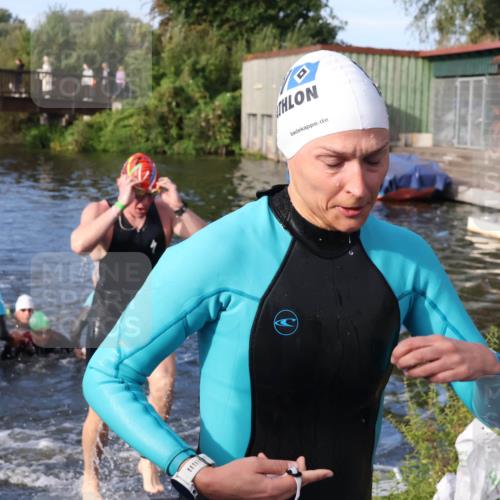 31.08.2025 - Elbe Triathlon Hamburg Luisa Fischer http://msf.ph/oto/8674861 31.08.2025 08:50:48 Schwimmen 255, 284, 389, 443 meine-sportfotos.de