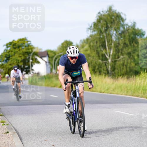 31.08.2025 - Elbe Triathlon Hamburg Michael Burmester http://msf.ph/oto/8674877 31.08.2025 10:16:57 Radfahren 427, 804, 841 meine-sportfotos.de