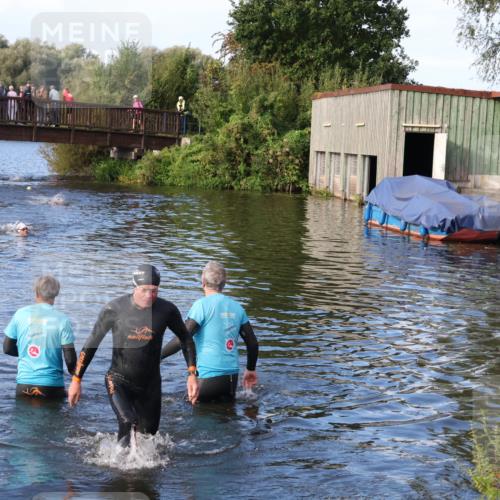 31.08.2025 - Elbe Triathlon Hamburg Luisa Fischer http://msf.ph/oto/8674931 31.08.2025 08:52:57 Schwimmen 372 meine-sportfotos.de