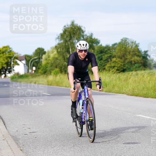 31.08.2025 - Elbe Triathlon Hamburg Michael Burmester http://msf.ph/oto/8674944 31.08.2025 10:17:14 Radfahren 671, 682, 696, 739, 754, 874, 877, 912, 1017 meine-sportfotos.de