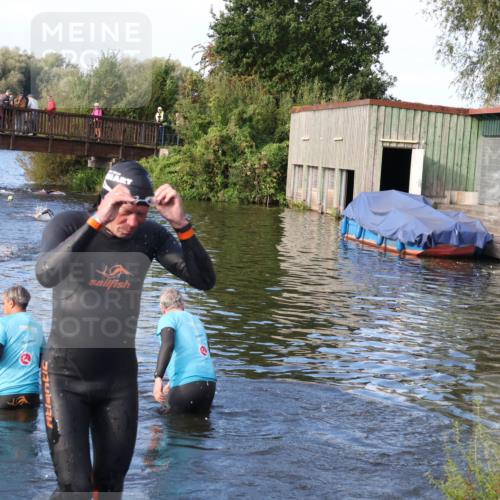 31.08.2025 - Elbe Triathlon Hamburg Luisa Fischer http://msf.ph/oto/8674946 31.08.2025 08:53:00 Schwimmen 372 meine-sportfotos.de