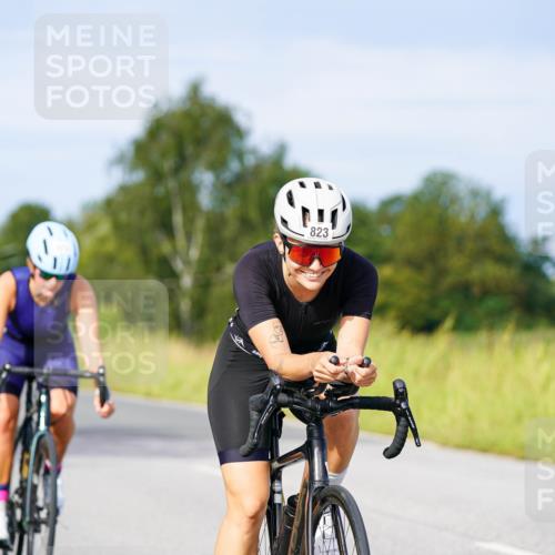 31.08.2025 - Elbe Triathlon Hamburg Michael Burmester http://msf.ph/oto/8675007 31.08.2025 10:17:39 Radfahren 820, 823, 825 meine-sportfotos.de
