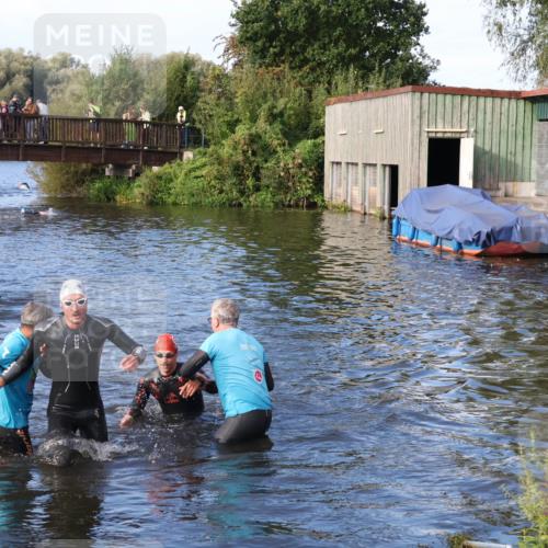 31.08.2025 - Elbe Triathlon Hamburg Luisa Fischer http://msf.ph/oto/8675009 31.08.2025 08:53:41 Schwimmen 467, 554 meine-sportfotos.de