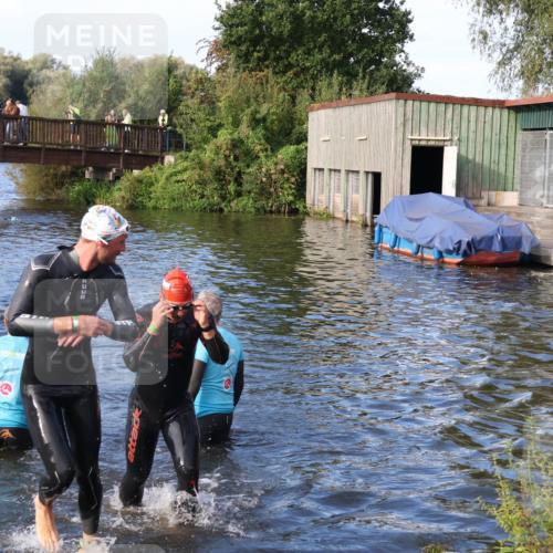 31.08.2025 - Elbe Triathlon Hamburg Luisa Fischer http://msf.ph/oto/8675024 31.08.2025 08:53:44 Schwimmen 467, 554 meine-sportfotos.de
