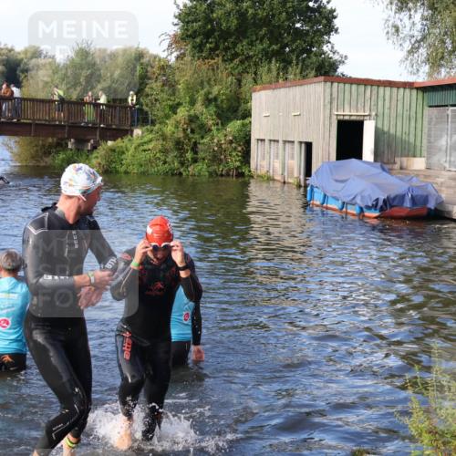 31.08.2025 - Elbe Triathlon Hamburg Luisa Fischer http://msf.ph/oto/8675026 31.08.2025 08:53:44 Schwimmen 467, 554 meine-sportfotos.de