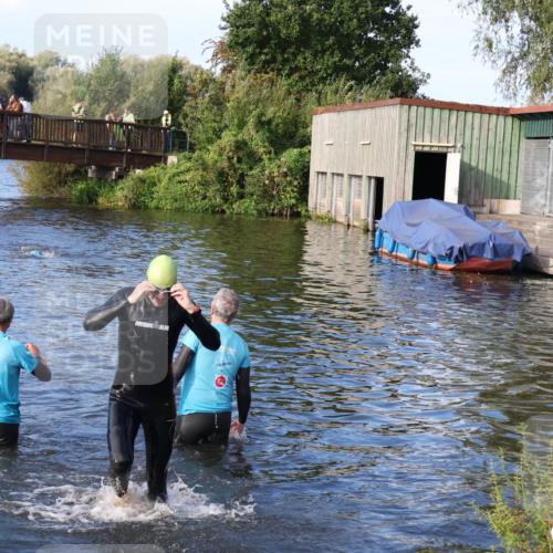 31.08.2025 - Elbe Triathlon Hamburg Luisa Fischer http://msf.ph/oto/8675046 31.08.2025 08:53:59 Schwimmen 379 meine-sportfotos.de
