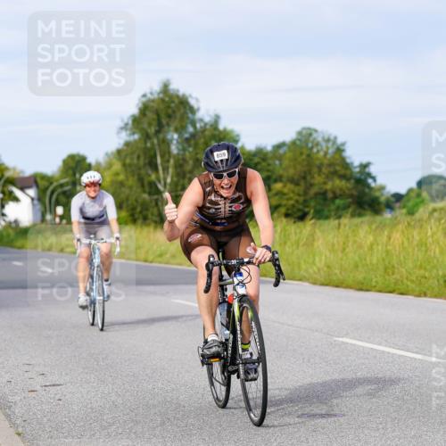 31.08.2025 - Elbe Triathlon Hamburg Michael Burmester http://msf.ph/oto/8675056 31.08.2025 10:17:55 Radfahren 570, 681, 838, 859 meine-sportfotos.de