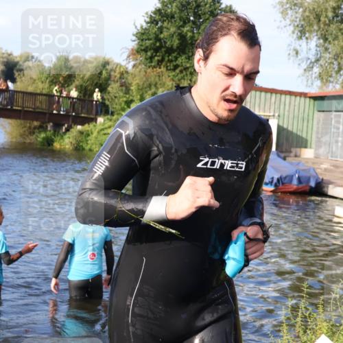 31.08.2025 - Elbe Triathlon Hamburg Luisa Fischer http://msf.ph/oto/8675077 31.08.2025 08:54:24 Schwimmen 543 meine-sportfotos.de