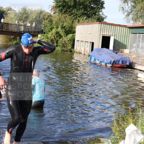 31.08.2025 - Elbe Triathlon Hamburg Luisa Fischer http://msf.ph/oto/8675088 31.08.2025 08:54:37 Schwimmen 535, 539 meine-sportfotos.de