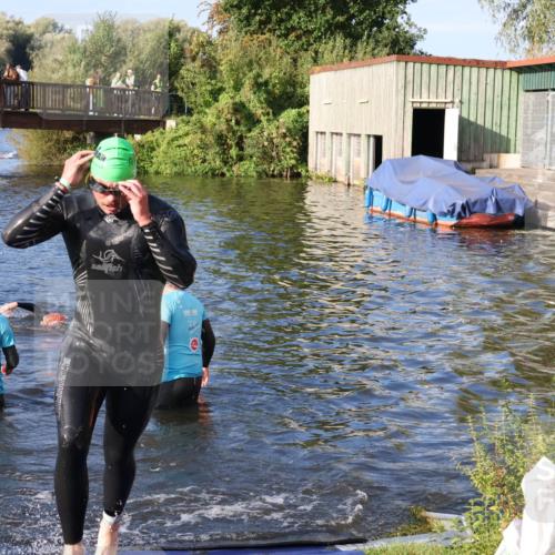 31.08.2025 - Elbe Triathlon Hamburg Luisa Fischer http://msf.ph/oto/8675111 31.08.2025 08:54:49 Schwimmen 506 meine-sportfotos.de