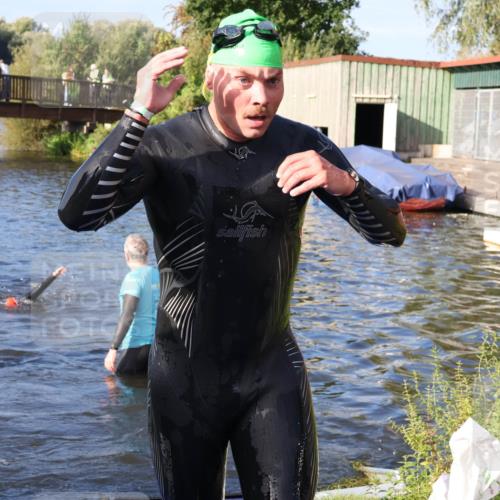 31.08.2025 - Elbe Triathlon Hamburg Luisa Fischer http://msf.ph/oto/8675117 31.08.2025 08:54:50 Schwimmen 506 meine-sportfotos.de