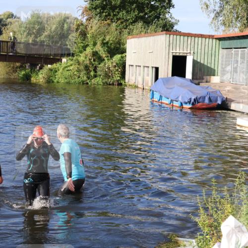 31.08.2025 - Elbe Triathlon Hamburg Luisa Fischer http://msf.ph/oto/8675120 31.08.2025 08:54:59 Schwimmen 288 meine-sportfotos.de