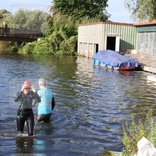 31.08.2025 - Elbe Triathlon Hamburg Luisa Fischer http://msf.ph/oto/8675121 31.08.2025 08:54:59 Schwimmen 288 meine-sportfotos.de
