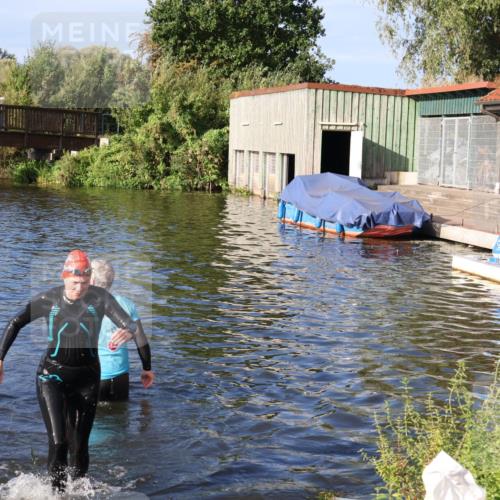 31.08.2025 - Elbe Triathlon Hamburg Luisa Fischer http://msf.ph/oto/8675130 31.08.2025 08:55:01 Schwimmen 288 meine-sportfotos.de