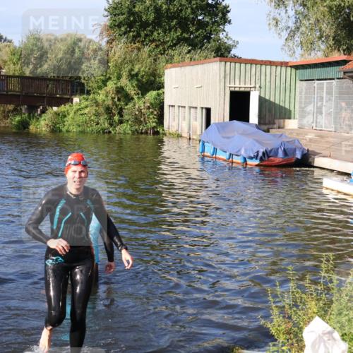 31.08.2025 - Elbe Triathlon Hamburg Luisa Fischer http://msf.ph/oto/8675134 31.08.2025 08:55:02 Schwimmen 288 meine-sportfotos.de