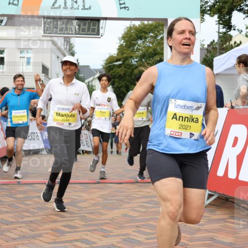 31.08.2025 - 21. Blankeneser Heldenlauf Strokosch-Dieckow http://msf.ph/oto/8675135 31.08.2025 10:34:46 Ziel 2524, 2244, 2021, 2424, 2668, 2669, 2667, 2298, 2438, 2439, 2349, 2441, 2442, 2350, 2048 meine-sportfotos.de