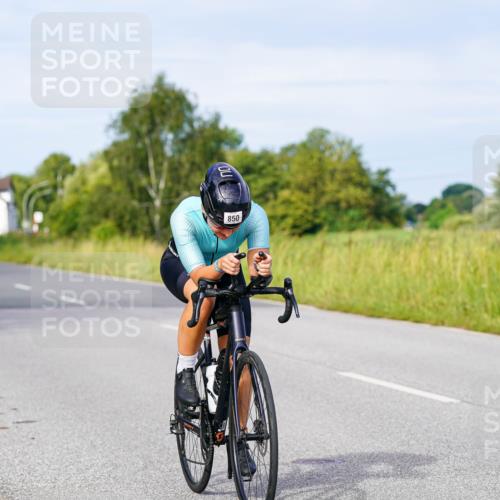 31.08.2025 - Elbe Triathlon Hamburg Michael Burmester http://msf.ph/oto/8675142 31.08.2025 10:18:16 Radfahren 850, 1032 meine-sportfotos.de