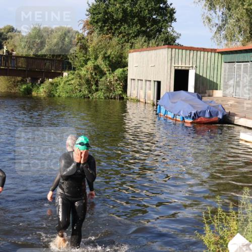 31.08.2025 - Elbe Triathlon Hamburg Luisa Fischer http://msf.ph/oto/8675156 31.08.2025 08:55:25 Schwimmen 302 meine-sportfotos.de