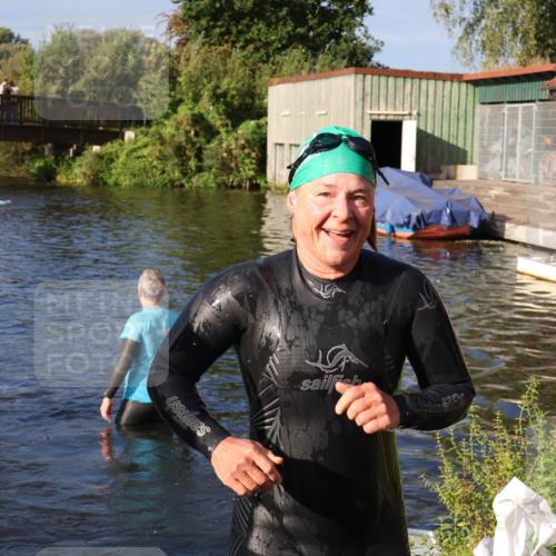 31.08.2025 - Elbe Triathlon Hamburg Luisa Fischer http://msf.ph/oto/8675172 31.08.2025 08:55:28 Schwimmen 302 meine-sportfotos.de