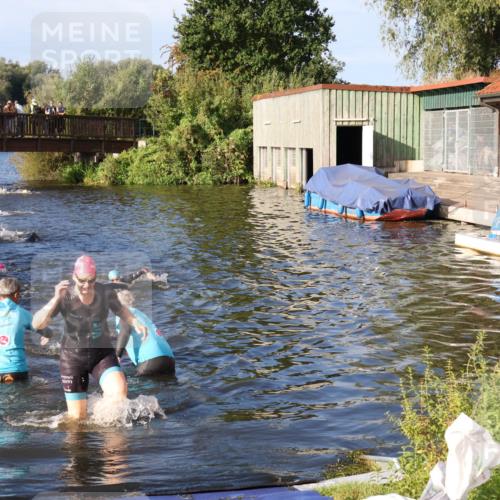 31.08.2025 - Elbe Triathlon Hamburg Luisa Fischer http://msf.ph/oto/8675187 31.08.2025 08:55:54 Schwimmen 304, 468 meine-sportfotos.de