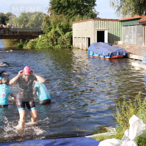 31.08.2025 - Elbe Triathlon Hamburg Luisa Fischer http://msf.ph/oto/8675193 31.08.2025 08:55:55 Schwimmen 304, 450, 468 meine-sportfotos.de