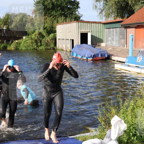 31.08.2025 - Elbe Triathlon Hamburg Luisa Fischer http://msf.ph/oto/8675238 31.08.2025 08:56:05 Schwimmen 441, 450, 476, 540, 549 meine-sportfotos.de