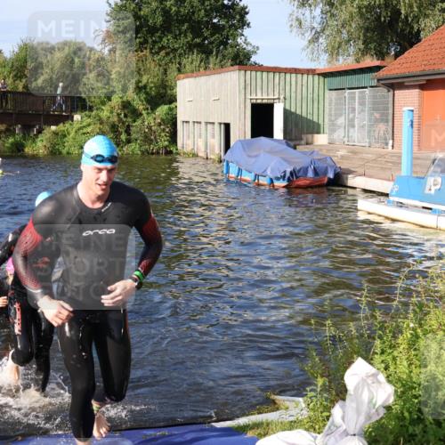 31.08.2025 - Elbe Triathlon Hamburg Luisa Fischer http://msf.ph/oto/8675245 31.08.2025 08:56:07 Schwimmen 441, 450, 476, 540, 549 meine-sportfotos.de