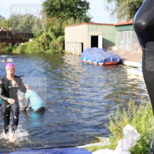 31.08.2025 - Elbe Triathlon Hamburg Luisa Fischer http://msf.ph/oto/8675262 31.08.2025 08:56:10 Schwimmen 392, 441, 476, 540, 549 meine-sportfotos.de
