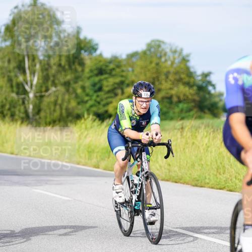 31.08.2025 - Elbe Triathlon Hamburg Michael Burmester http://msf.ph/oto/8675264 31.08.2025 10:19:07 Radfahren 487, 674, 690, 713, 735, 777, 856, 944 meine-sportfotos.de
