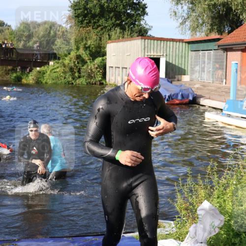 31.08.2025 - Elbe Triathlon Hamburg Luisa Fischer http://msf.ph/oto/8675274 31.08.2025 08:56:12 Schwimmen 392, 441, 476, 540 meine-sportfotos.de