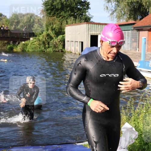 31.08.2025 - Elbe Triathlon Hamburg Luisa Fischer http://msf.ph/oto/8675275 31.08.2025 08:56:13 Schwimmen 392, 449, 476, 540 meine-sportfotos.de