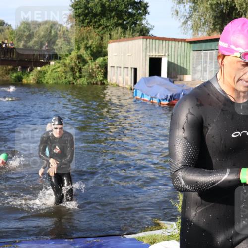 31.08.2025 - Elbe Triathlon Hamburg Luisa Fischer http://msf.ph/oto/8675277 31.08.2025 08:56:13 Schwimmen 392, 449, 476, 540 meine-sportfotos.de