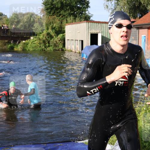 31.08.2025 - Elbe Triathlon Hamburg Luisa Fischer http://msf.ph/oto/8675290 31.08.2025 08:56:15 Schwimmen 392, 449, 476, 479, 540 meine-sportfotos.de