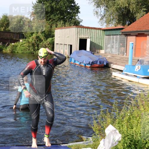 31.08.2025 - Elbe Triathlon Hamburg Luisa Fischer http://msf.ph/oto/8675376 31.08.2025 08:56:43 Schwimmen 545 meine-sportfotos.de