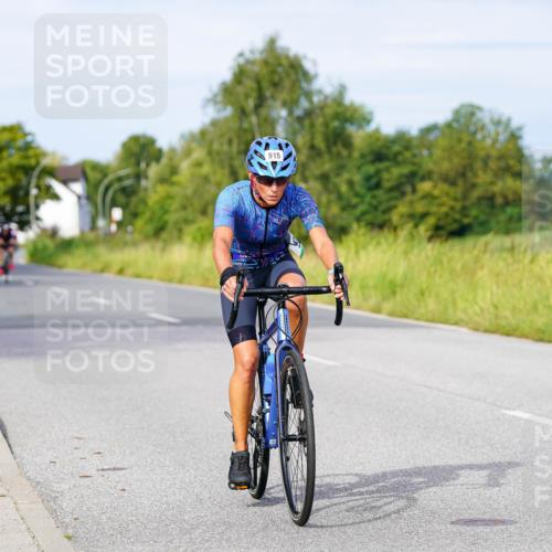 31.08.2025 - Elbe Triathlon Hamburg Michael Burmester http://msf.ph/oto/8675398 31.08.2025 10:19:38 Radfahren 466, 760, 794, 915, 932 meine-sportfotos.de