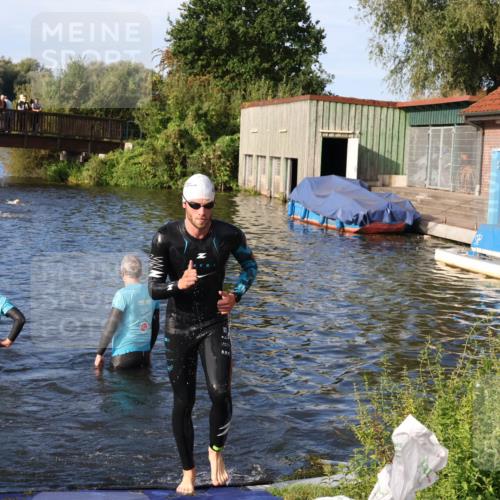 31.08.2025 - Elbe Triathlon Hamburg Luisa Fischer http://msf.ph/oto/8675403 31.08.2025 08:56:54 Schwimmen 440 meine-sportfotos.de