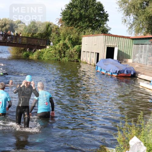31.08.2025 - Elbe Triathlon Hamburg Luisa Fischer http://msf.ph/oto/8675422 31.08.2025 08:57:09 Schwimmen 458 meine-sportfotos.de