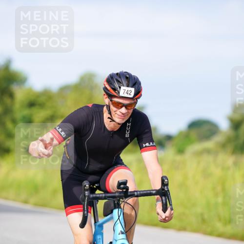 31.08.2025 - Elbe Triathlon Hamburg Michael Burmester http://msf.ph/oto/8675449 31.08.2025 10:19:57 Radfahren 609, 742, 795, 807, 903, 921 meine-sportfotos.de