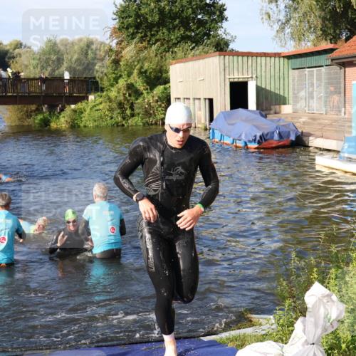 31.08.2025 - Elbe Triathlon Hamburg Luisa Fischer http://msf.ph/oto/8675467 31.08.2025 08:57:24 Schwimmen 462, 505, 516, 542 meine-sportfotos.de