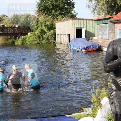 31.08.2025 - Elbe Triathlon Hamburg Luisa Fischer http://msf.ph/oto/8675473 31.08.2025 08:57:25 Schwimmen 462, 505, 516, 532 meine-sportfotos.de