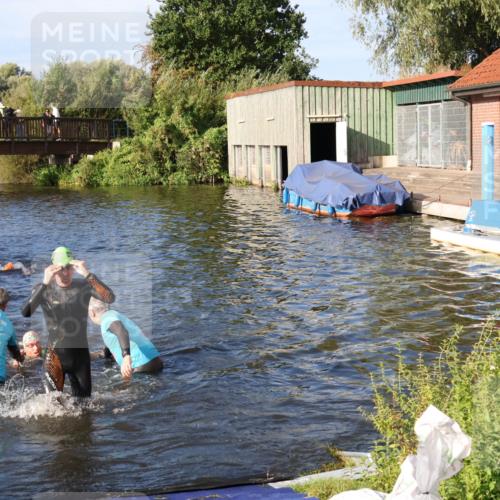 31.08.2025 - Elbe Triathlon Hamburg Luisa Fischer http://msf.ph/oto/8675476 31.08.2025 08:57:26 Schwimmen 462, 505, 516, 532 meine-sportfotos.de