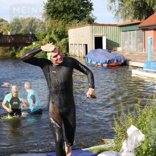 31.08.2025 - Elbe Triathlon Hamburg Luisa Fischer http://msf.ph/oto/8675488 31.08.2025 08:57:28 Schwimmen 462, 505, 516, 532 meine-sportfotos.de