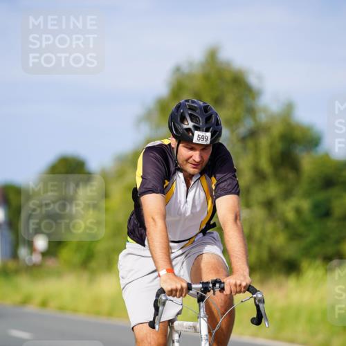 31.08.2025 - Elbe Triathlon Hamburg Michael Burmester http://msf.ph/oto/8675508 31.08.2025 10:20:16 Radfahren 599, 854 meine-sportfotos.de