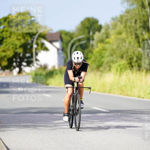 31.08.2025 - Elbe Triathlon Hamburg Michael Burmester http://msf.ph/oto/8675512 31.08.2025 10:20:21 Radfahren 854 meine-sportfotos.de