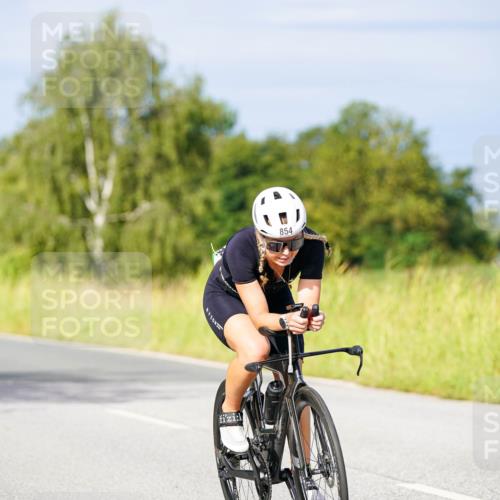 31.08.2025 - Elbe Triathlon Hamburg Michael Burmester http://msf.ph/oto/8675515 31.08.2025 10:20:22 Radfahren 854 meine-sportfotos.de