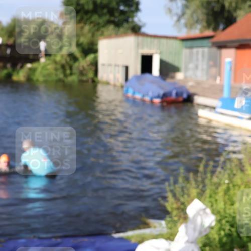 31.08.2025 - Elbe Triathlon Hamburg Luisa Fischer http://msf.ph/oto/8675516 31.08.2025 08:57:37 Schwimmen 532, 550 meine-sportfotos.de