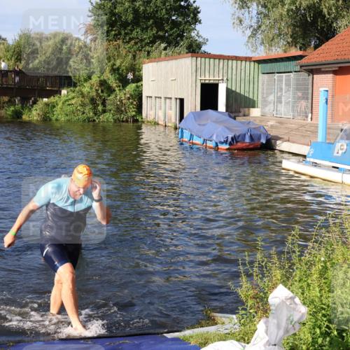 31.08.2025 - Elbe Triathlon Hamburg Luisa Fischer http://msf.ph/oto/8675521 31.08.2025 08:57:41 Schwimmen 550 meine-sportfotos.de