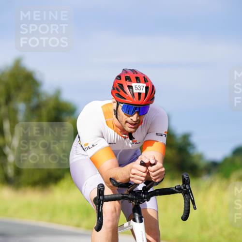 31.08.2025 - Elbe Triathlon Hamburg Michael Burmester http://msf.ph/oto/8675529 31.08.2025 10:20:25 Radfahren 726, 854, 1033 meine-sportfotos.de
