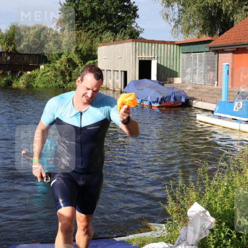 31.08.2025 - Elbe Triathlon Hamburg Luisa Fischer http://msf.ph/oto/8675530 31.08.2025 08:57:43 Schwimmen 550 meine-sportfotos.de